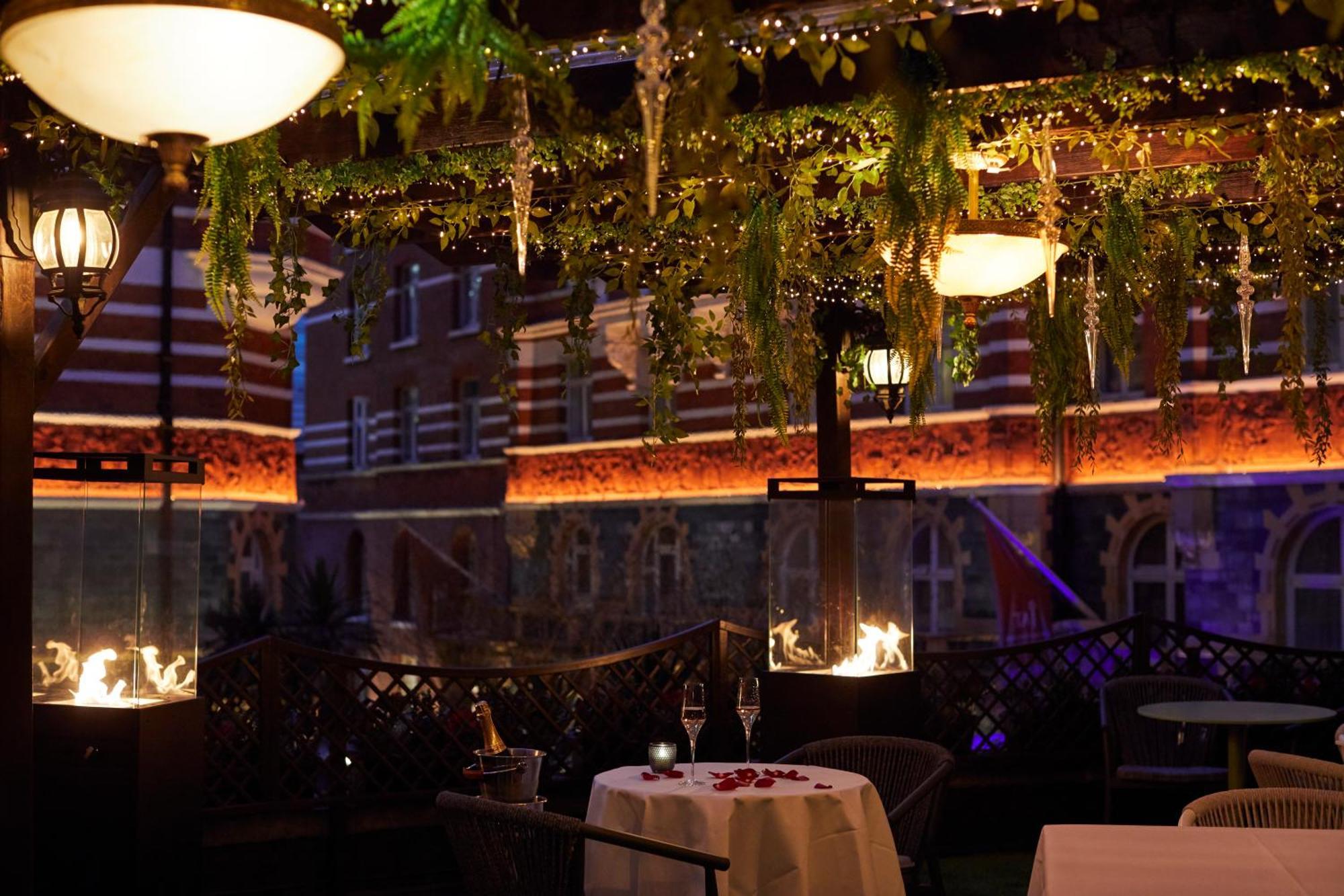 St. James' Court, A Taj Hotel, London Bagian luar foto