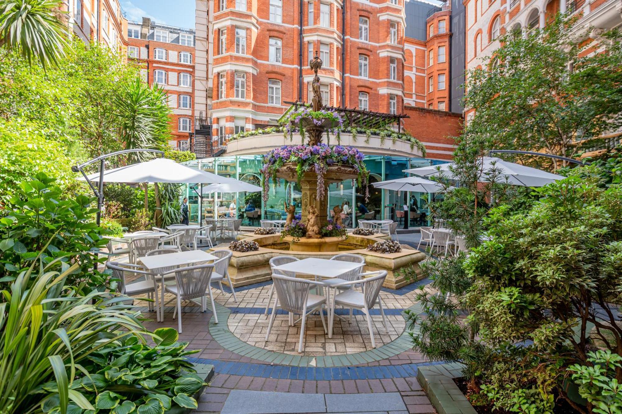 St. James' Court, A Taj Hotel, London Bagian luar foto
