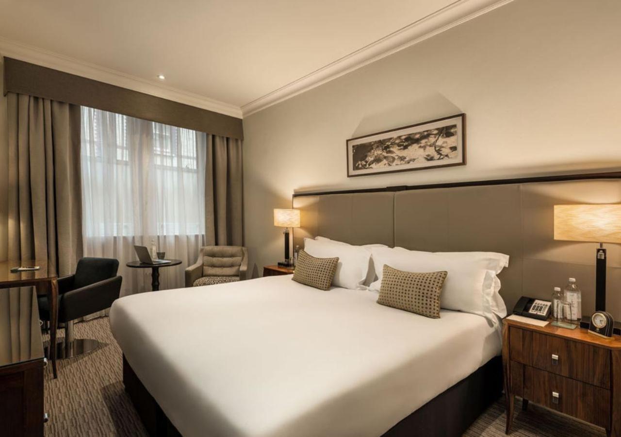 St. James' Court, A Taj Hotel, London Bagian luar foto